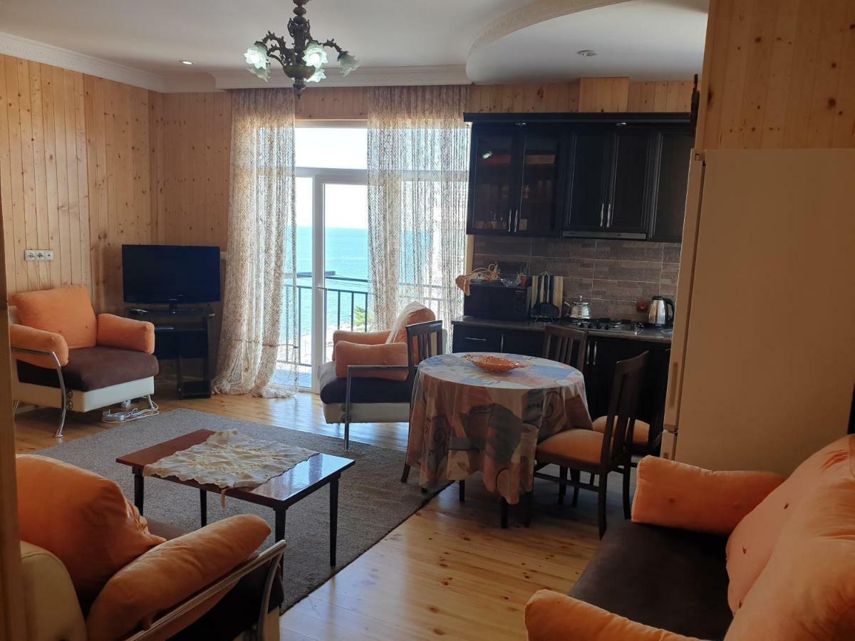 Апартаменты С видом на море 37 Кобулети Экстерьер фото